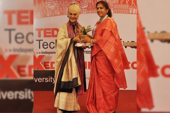 Ms Alokananda Roy, Indian classical dancer, choreographer, dance educationist, therapist and social reformer was felicitated by Prof Manoshi Roychowdhury, Chairperson, Techno India University.  
