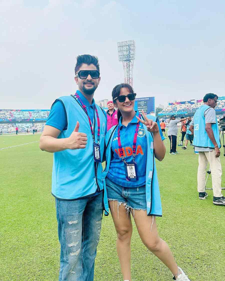 Even before the match could start, actors Neel Bhattacharya and Trina Saha reached the Eden greens. Later, they captioned the photograph: ‘We are Ready!!! Are you insta fam? 🫶🏻💙  #trineel #cwc23 #metasuper50’