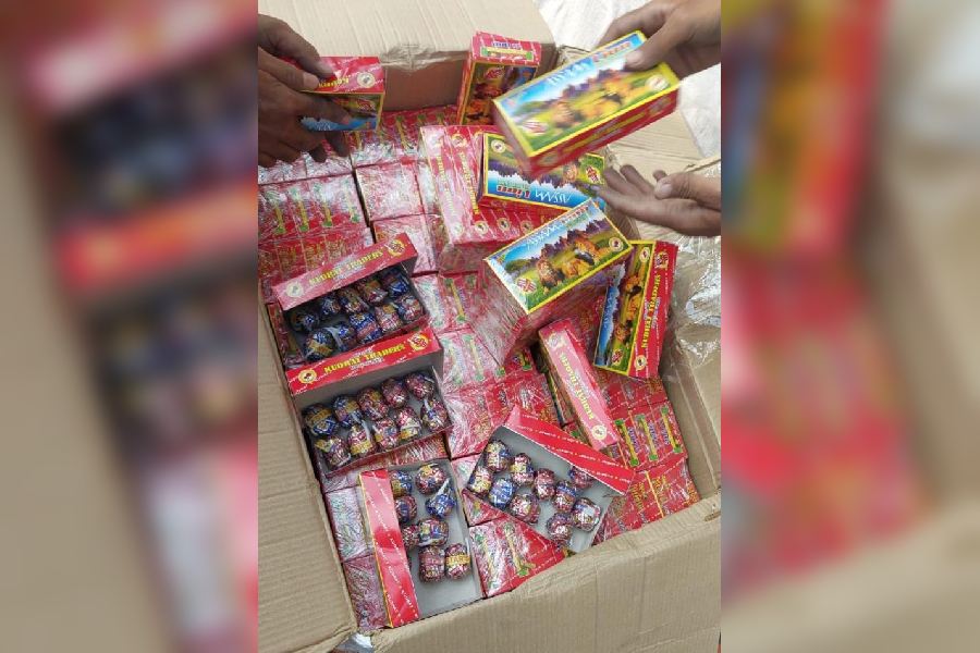﻿ Some of the banned firecrackers that were seized on Monday