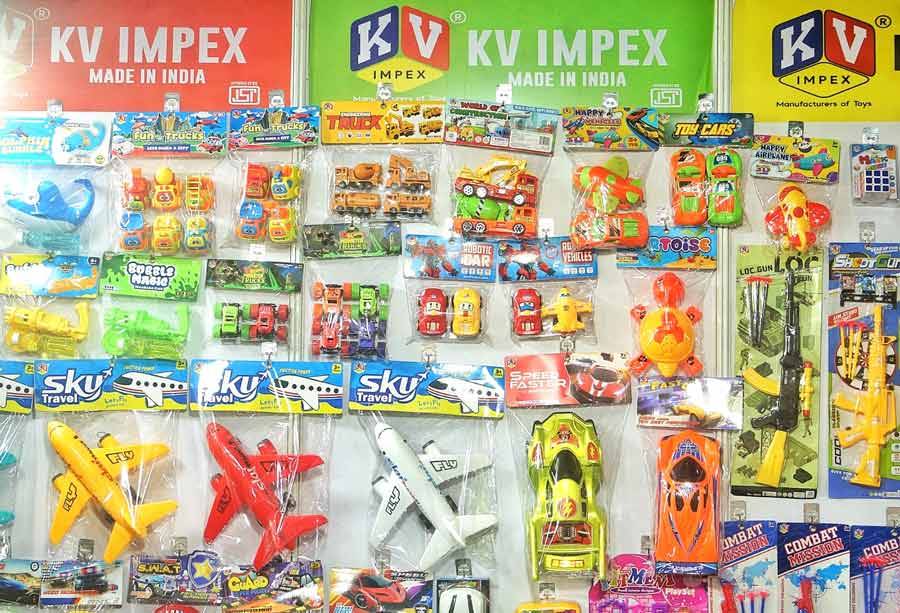 Several Make-in-India companies participated in the exhibition who manufacture toys solely in the country. One such company is KV Impex which sells everything from plastic to rubber toys and proudly boasts the tagline, ‘Made in India’