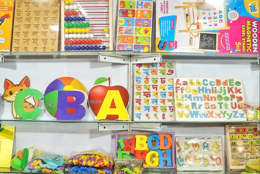 Other educational toy manufacturers also showcased their learning toys like Rubik’s cube, abacus, alphabet boards and blocks among other things