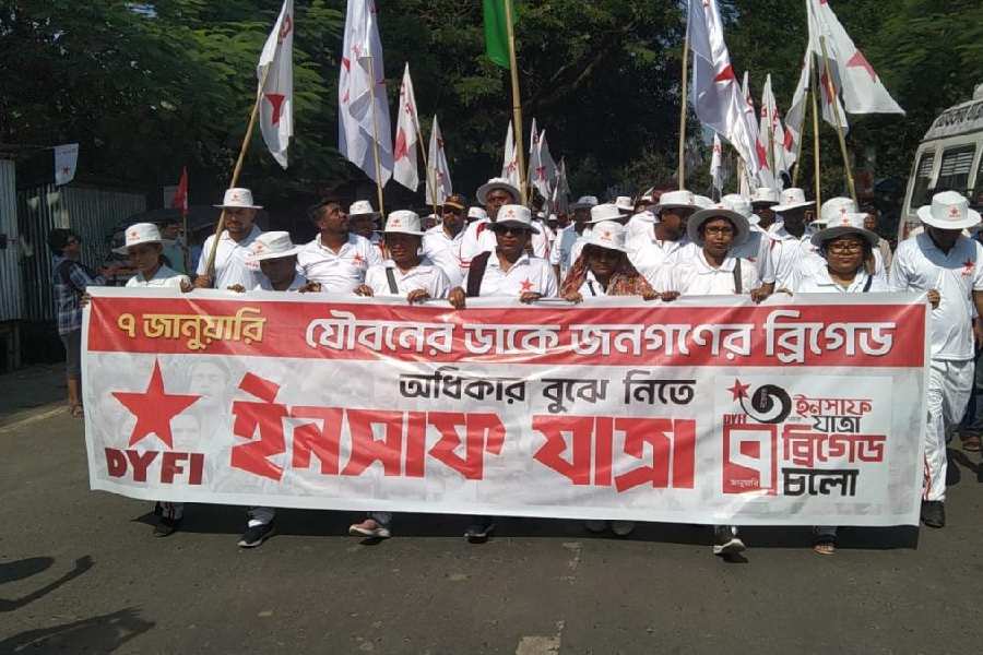 CPM's Insaaf Yatra Marches from Siliguri to Bagdogra