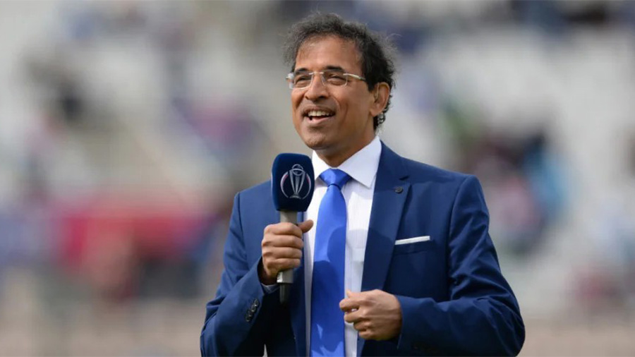 Like to be remembered for bringing a certain dignity to cricket broadcasts: Harsha Bhogle