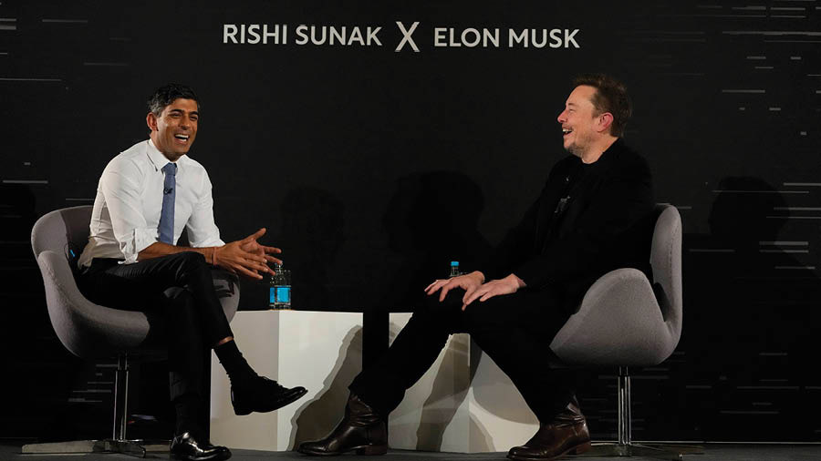 Rishi Sunak and Elon Musk have an artificially intelligent conversation