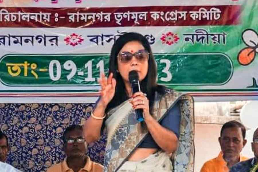 Trinamul's Abhishek Banerjee Defends Mahua Moitra, Says She is "Competent Enough to Fight Her Own Battles"