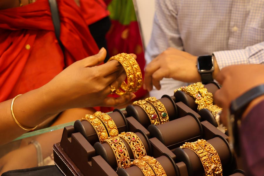 Gold Prices Likely To Reach Around Rs 70 000 Per 10 Grams In 2024 Says   1699598650 Gold 