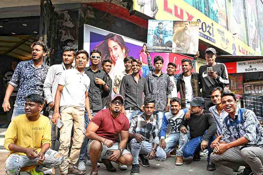 "Jab tak Tiger maraa nahin, tab tak Tiger haara nahin." The now viral dialogue from Tiger was on the lips of every fan, who screamed and hooted out loud before they trooped in for the show