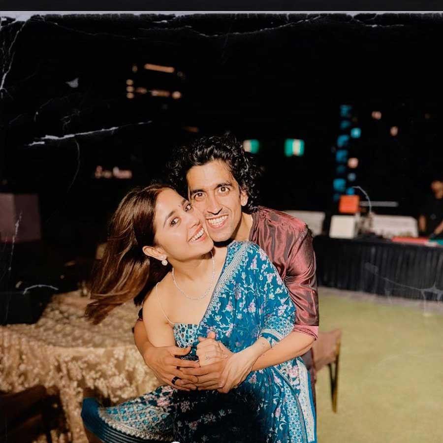 Mirzapur actress Shweta Tripathi looked gorgeous in a blue floral-print sari coupled with a noodle-strap blouse in her pictures with husband Chaitanya Sharma.