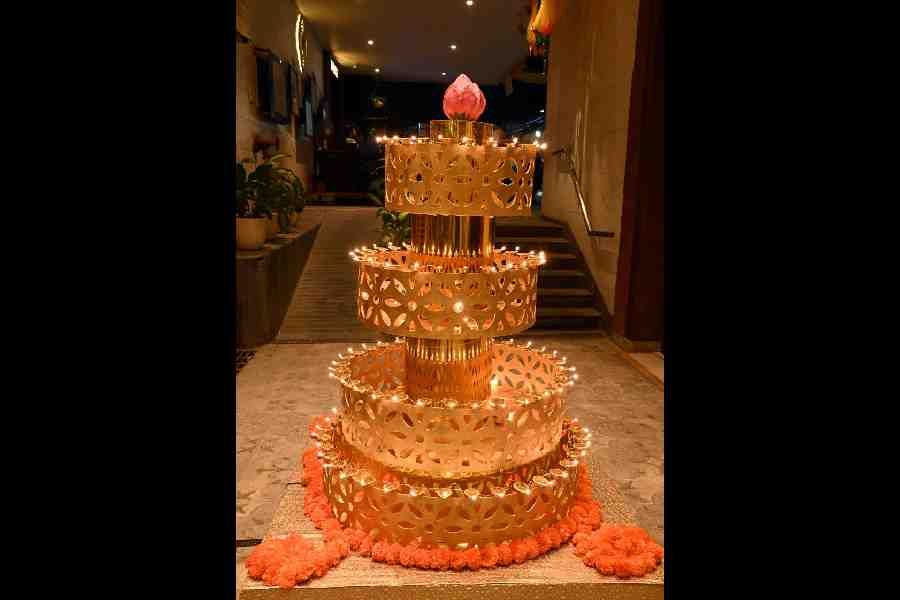 Among the numerous Diwali-themed decorations, this beautiful diya and candle stand exuded the most joyous and positive festive vibes