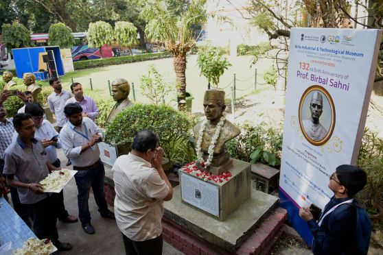 The garlanding of the bust of Prof Birbal Sahni on his 132nd birth anniversary.