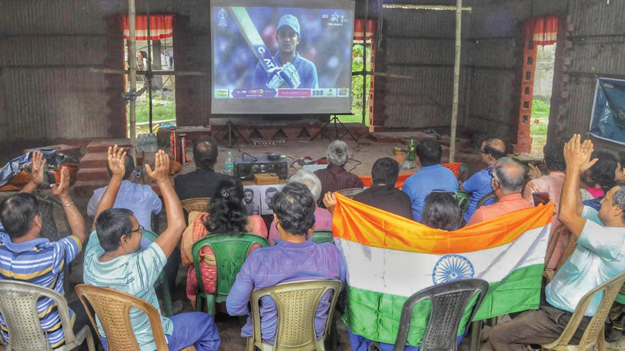 In pictures: Kolkata gets into World Cup mood
