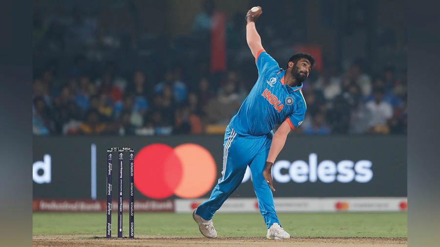 Jasprit Bumrah has a dot ball percentage of 78 during the first powerplay at this World Cup