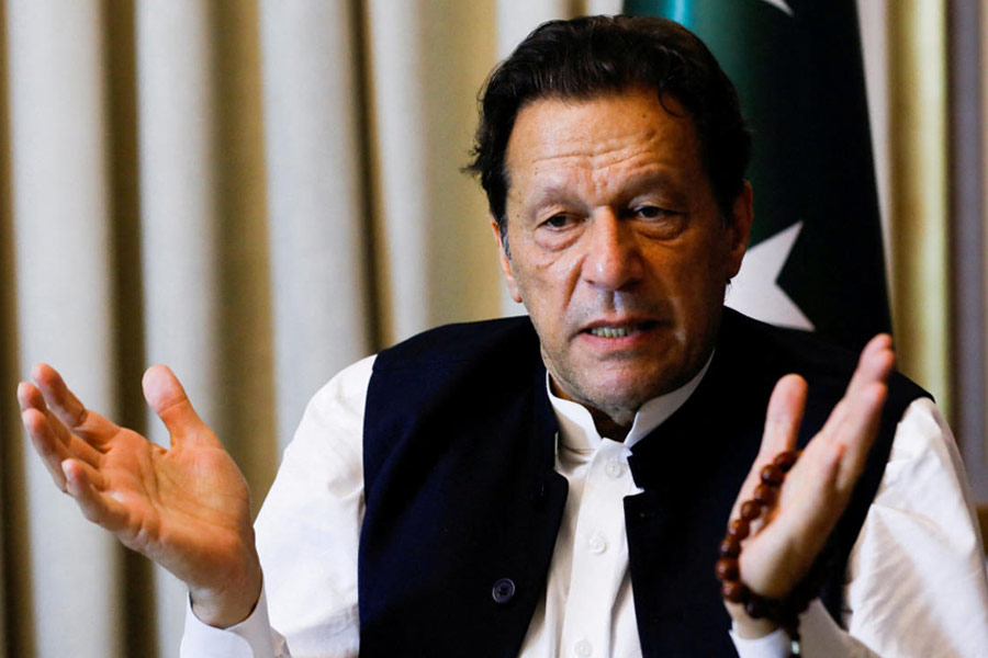 Pakistan Pakistan Apex Anti graft Body Quizzes Former Prime Minister 