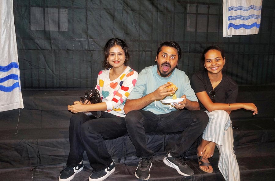 Chitrangada Satarupa, Sambit Chatterjee and Utsha Das at the pop-up that began on November 17 and will continue till November 19
