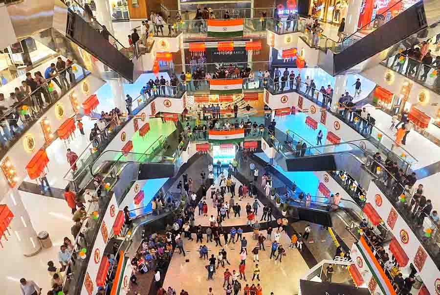 Every floor of South City mall had people lining up to catch the match on the giant screen 