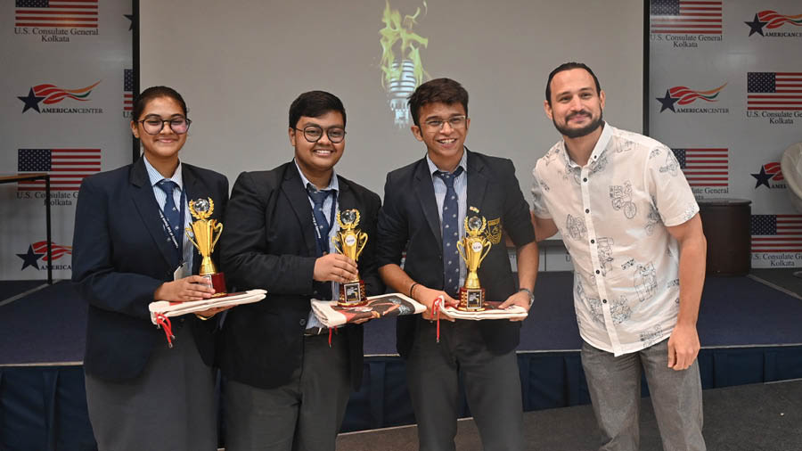 (L-R) Areeba Begum, Soumadri Bhattacharya and Avinash Janak Doshi from The Assembly of God Church School, Park Street, were the runners-up, with Bhattacharya being adjudged the Best Speaker. He argued for the motion, drawing attention to the current global situation, the soft power of diplomacy, and the economic interdependence between the two countries. ‘I am proud of my mentors and mom, because of whom I stand here today. I learnt a lot and made a lot of friends,’ he said