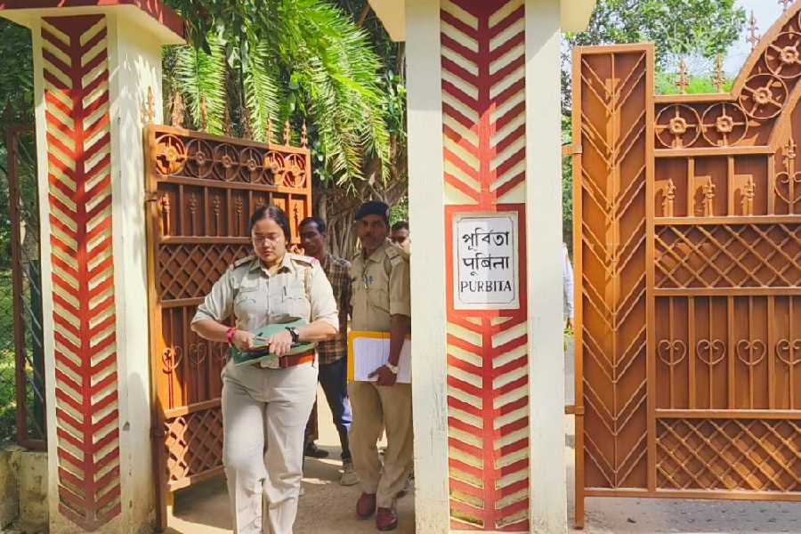 Former Visva-Bharati VC Bidyut Chakrabarty Questioned by Police