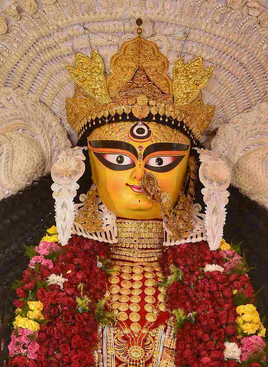 The reference of goddess Jagaddhatri as a reincarnation of Devi Durga and Kali matches her warrior image — mounted on a lion, holding weapons in her four hands and a snake around her. My Kolkata brings you some of them. We start with Burima goddess from Krishnanagar 