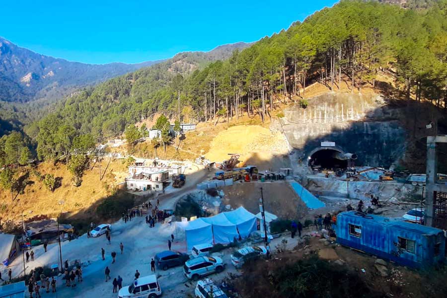 Tunnel Collapse | Uttarakhand Tunnel Collapse: Rescuers Resume ...