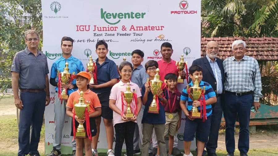 Winners from the various categories of the tournament at Tollygunge Club