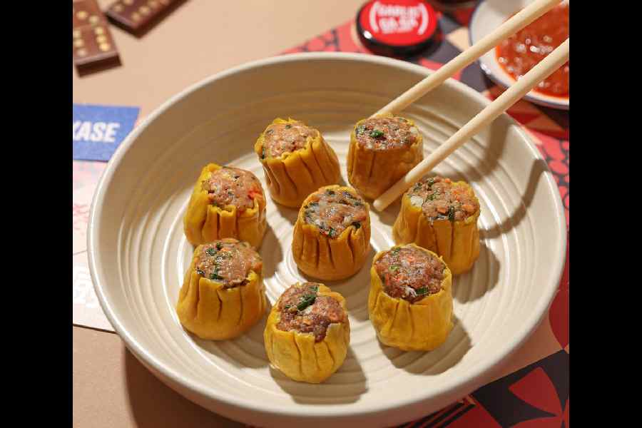 Time-honoured flavours meet modern elegance with the classic Chicken Sui Mai with a burst of flavours