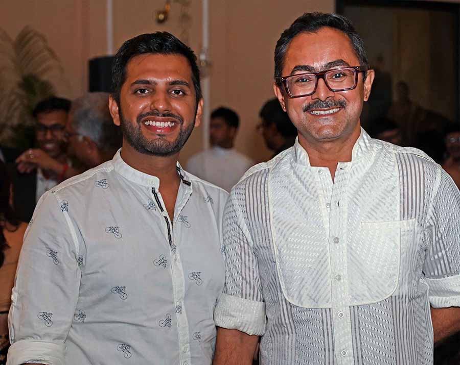 Designer Abhishek Ray and Chaitanya Sharma. Ray, who showcased some of his best saris said, “It is always an incredible experience working with the chamber and today it was a different experience. The members enjoyed the walk in my designs and they carried it so elegantly”