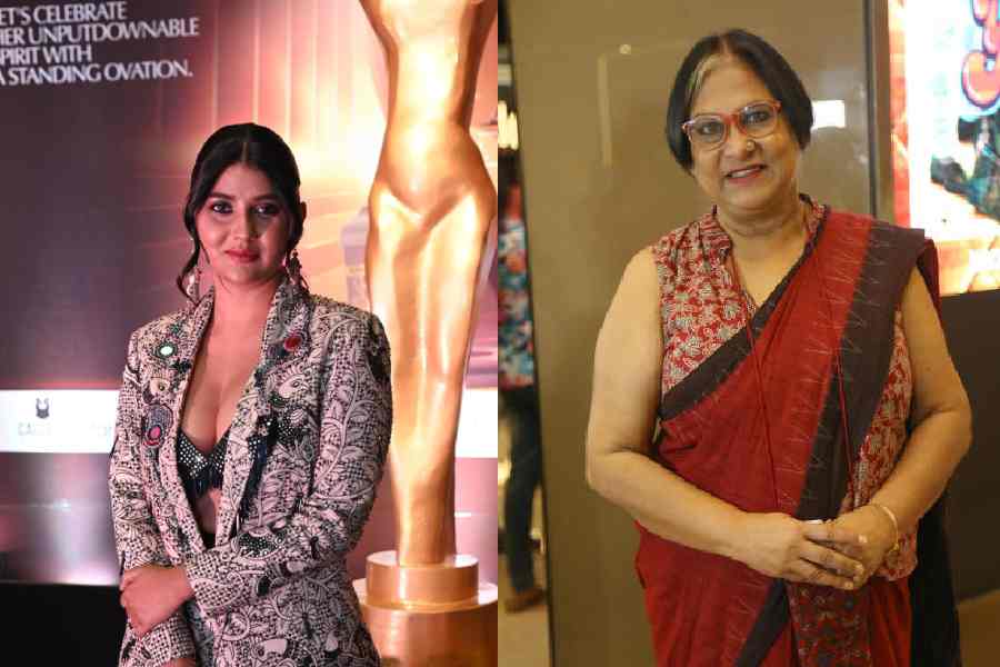 (l-r) Parno, Sudeshna Roy