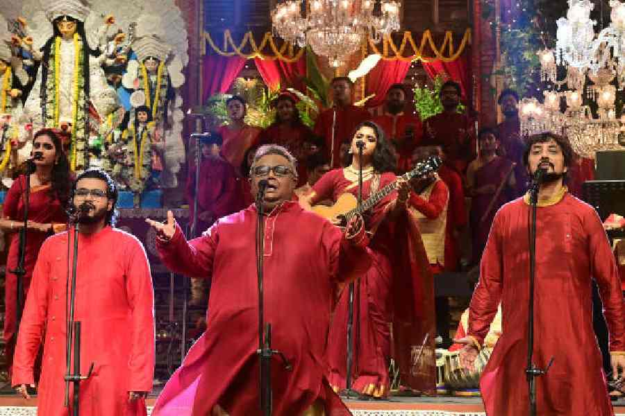 (R-L) Parthasarathi, Indraadip Dasgupta and Debayan Banerjee