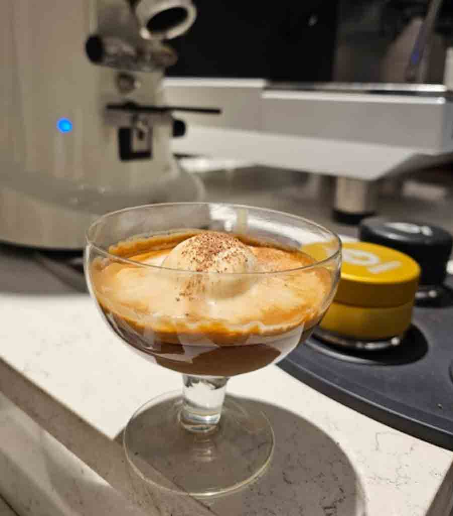 WayPoint: The classic Italian dessert is quite popular at Waypoint on Sarat Bose Road. At Rs. 200, it’s perfect to dig into after some Durga Puja shopping. Binge on all things sweet, starting with Affogato and moving on to their lemony Cheesecake and redeem all the calories you lost making it through the (in)famous shopping ‘bheed’