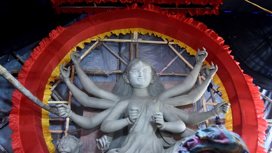 Kolkata Durga Puja Durga Puja Pandals In Kolkata All Set To Impress Pandal Hoppers With 0465