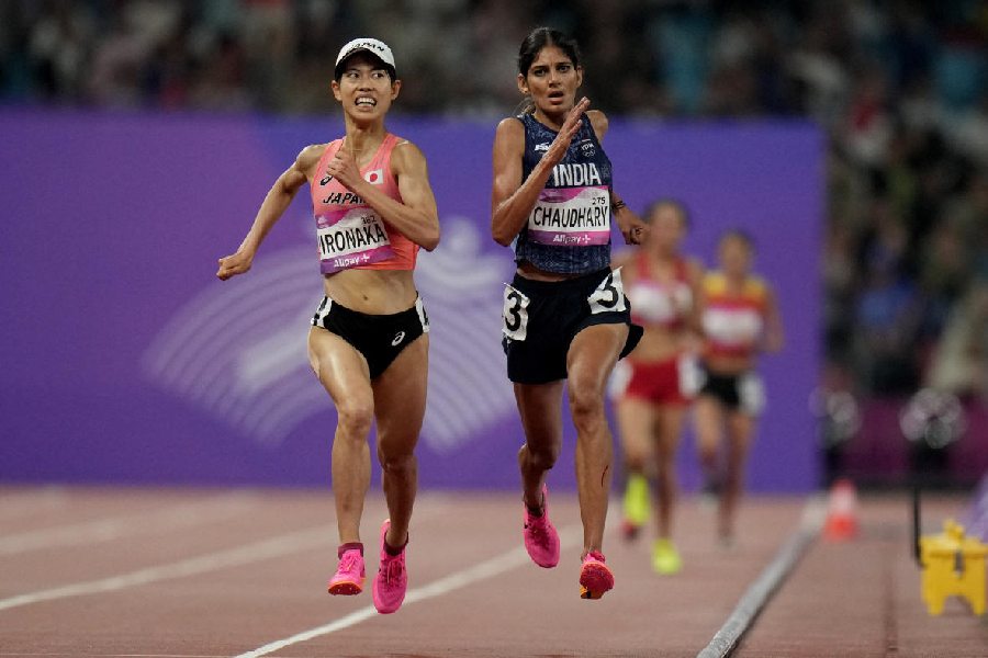 Asian Games Parul Chaudhary dashes to surprise gold win in women’s