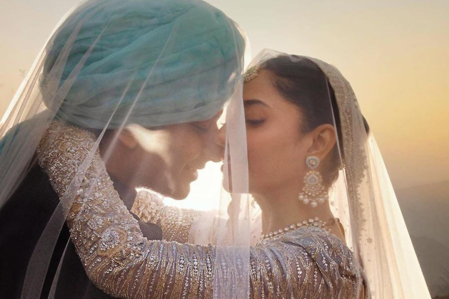 Mahira Khan shares video and photos of her wedding with Salim Karim, with son Azlan by her side