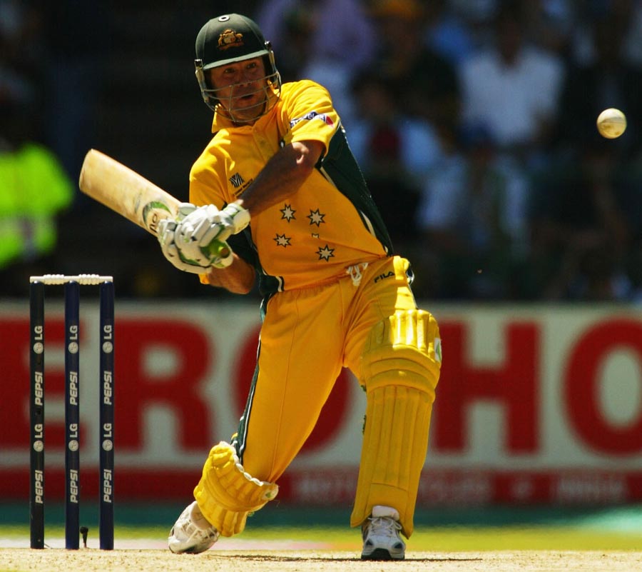 Ricky Ponting vs India (2003): When India put Australia into bat under the Johannesburg sun in the 2003 final, perhaps nobody was more pleasantly surprised than the Kangaroos’ skipper. Ponting duly made India pay and how! As part of a third-wicket partnership worth 234 runs with Damien Martyn, Ponting was at his imperious best, finishing with 140 not out, with four fours and eight sixes, at an awesome strike rate of 115.70. Poor Javagal Srinath was taken to the cleaners by Punter as he went for 87 runs without getting a single wicket. India, battered before being beaten, responded to Australia’s target of 360 by getting bundled out for 234