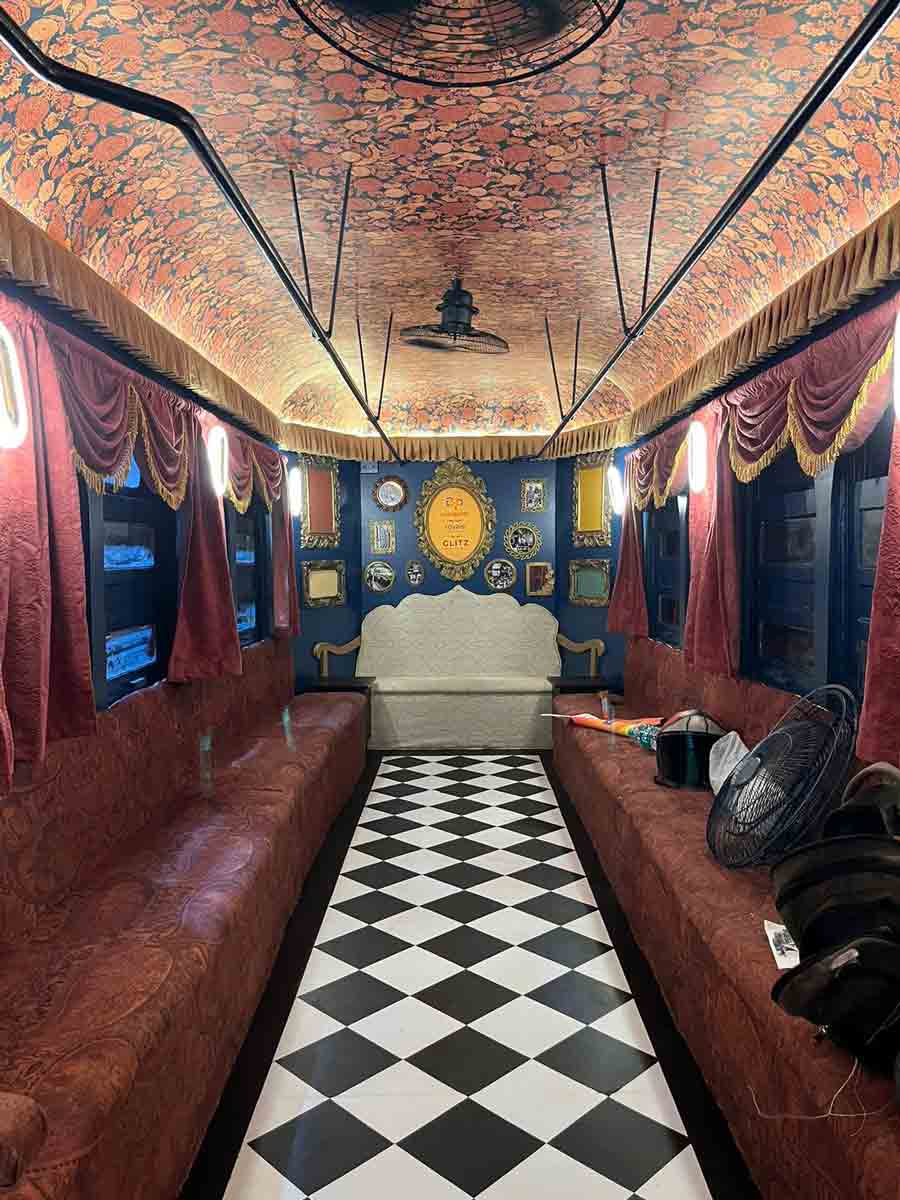 Stepping into the second compartment transports passengers to a heritage Kolkata location, mirroring the luxurious appeal Kolkata. The exteriors are inspired by West Bengal’s culture and landmarks, featuring augmented reality elements. The artwork on this bogie reflects the dramatic elements of famous Puja symbols. As styles, trends, and attitudes evolve over the decades, one thing has remained constant in West Bengal — the spirit of celebration. The Tram symbolises a commitment to nurturing, inspiring, and championing creativity and aesthetic excellence in Durga Puja pandals