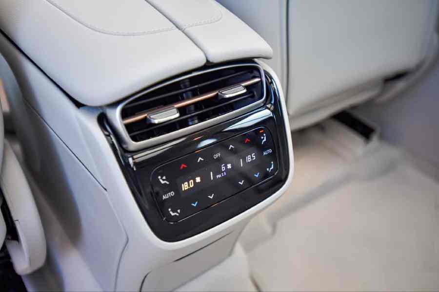Two rear passengers get individual zone climate control, similar to the front passengers