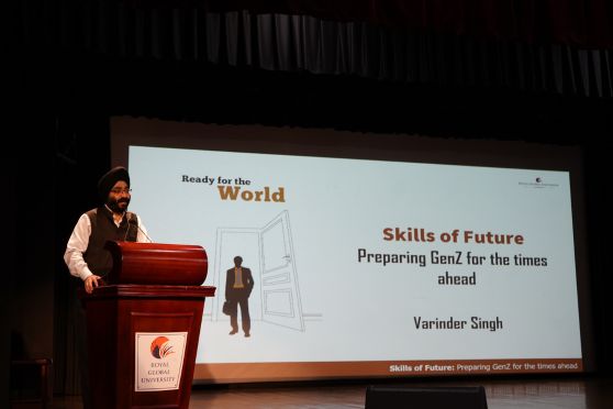 Key Note Speaker for the day, Mr. Varinder Singh, General Manager – HR for India business-Fortum India, spoke abou the importance of focusing and building foundational basics