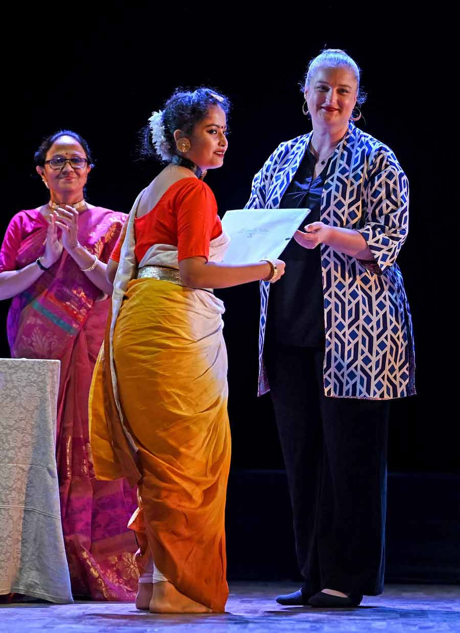 Elizabeth Lee, director, the American Center, US consulate general, Kolkata was present on Saturday to watch the programme and to bless the students. She thoroughly enjoyed the evening at Rabindra Sadan