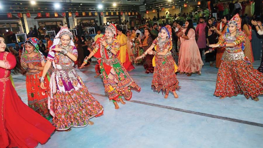 The days following Panchami are all about dandiya and garba events for the Naygandhis