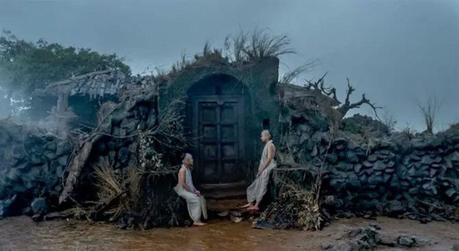 Tumbbad movie review: Ship of Theseus team redefines horror with this  genre-defying folksy fantasy flick – Firstpost
