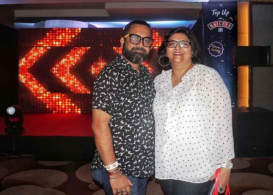 Madhushree Basu Roy and Anindya Sundar Basu of @pikturenama were also spotted at the party with their team, before they headed to Bengaluru to host a 10-day Puja culinary pop-up 