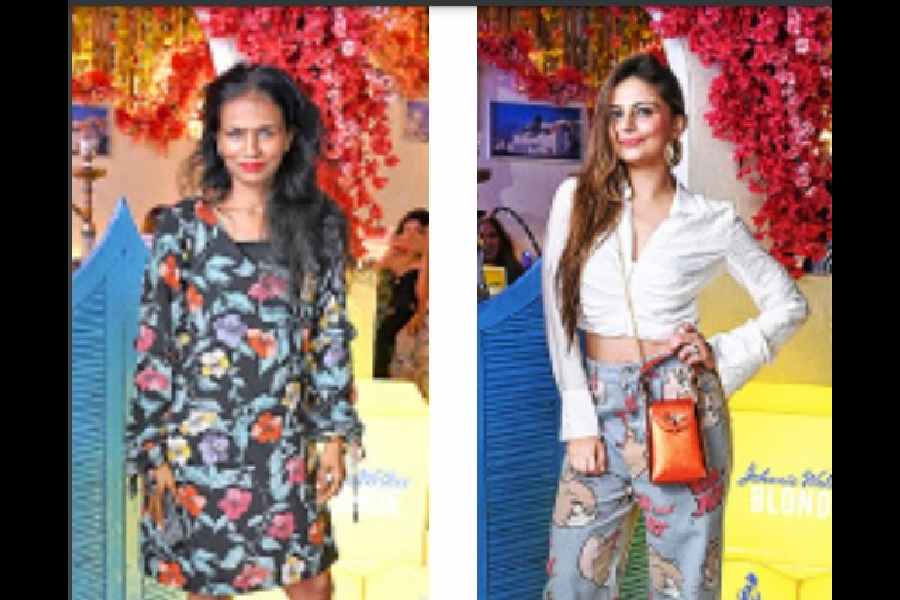 (l-r) Jayshree Taparia Dutta, Davina Thacker upped her style quotient in a pair of chic Tom and Jerry denims teamed with a white shirt