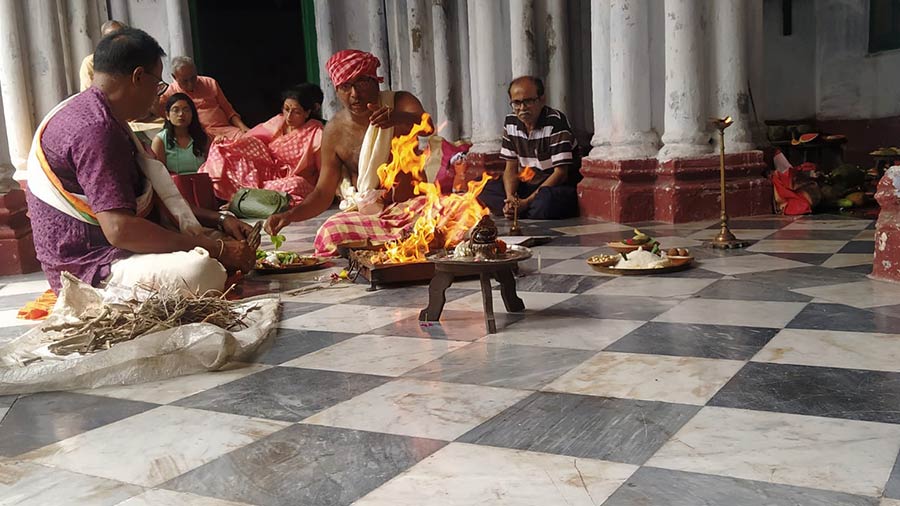 The ‘home yagna’ takes place on Navami