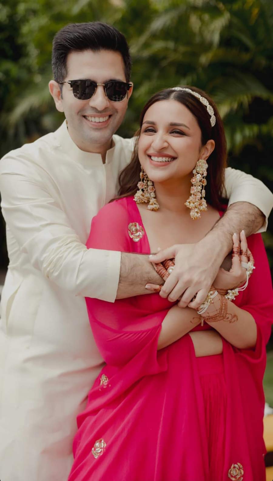 Parineeti Chopra | Parineeti Chopra And Raghav Chadha Dazzle In Pink ...