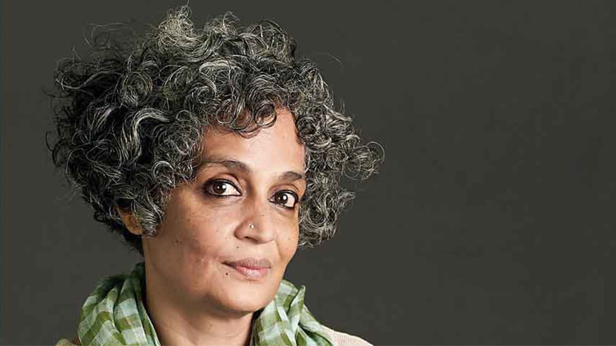In response to the charges against her, Arundhati Roy writes the same op-ed in Scroll, the Guardian, BBC and Al Jazeera 