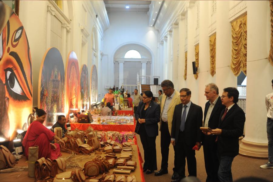 Ambassadors of Fiji, Nepal, Cyprus & Mongolia appreciate installations at puja preview at the Town Hall, Calcutta