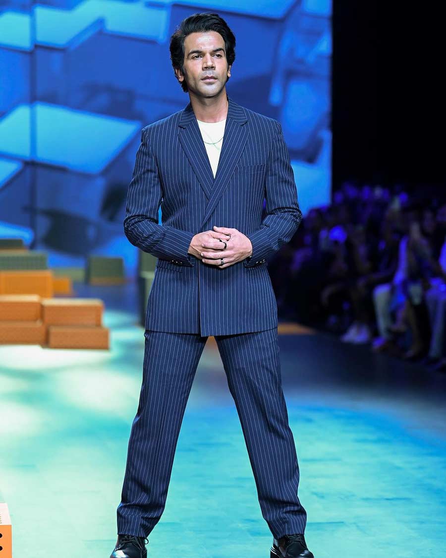 Rajkummar Rao went for Park Avenue’s City Casual navy blue pinstriped blazer and trouser set, over a white round-neck t-shirt.