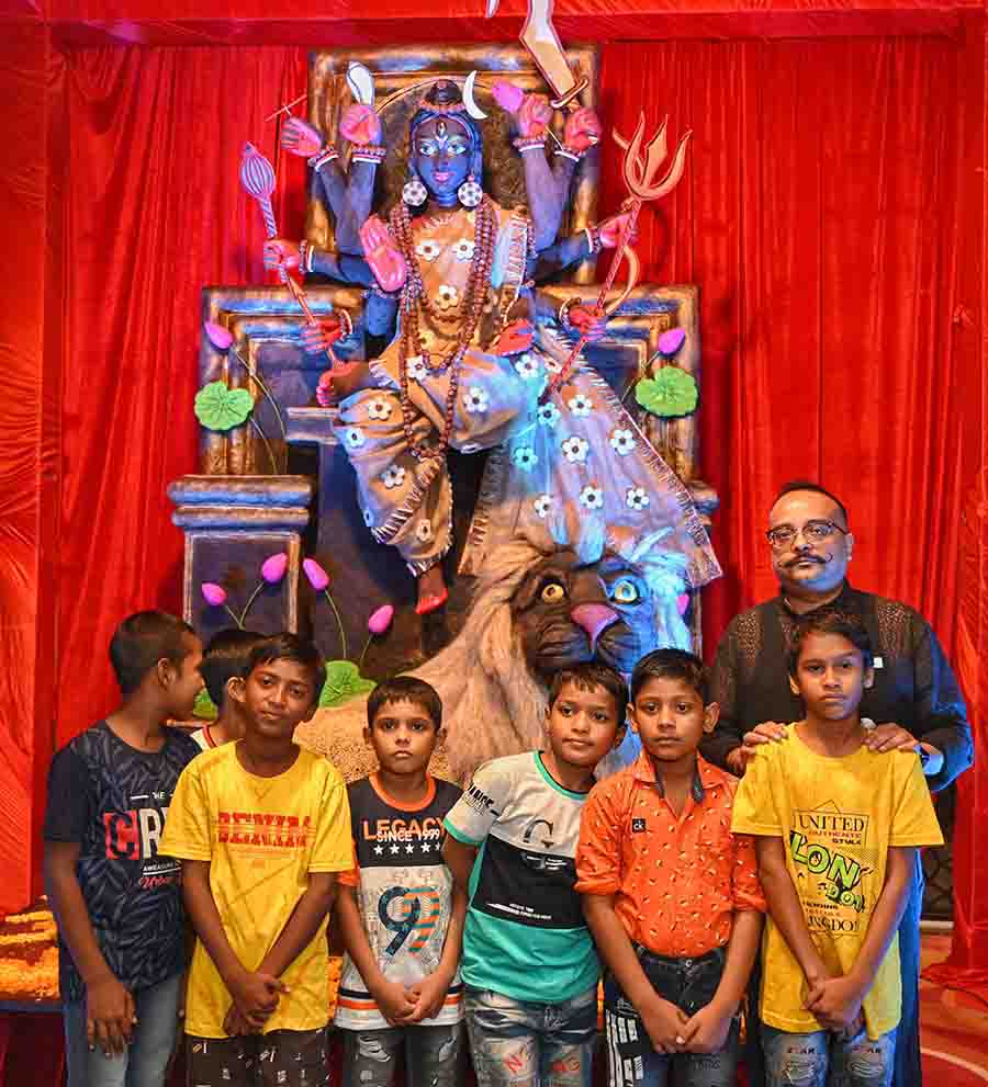 A 12-ft tall idol of Durga carved out of 80 kg pure Belgian and dark chocolate was unveiled at the Holiday Inn Kolkata Airport   
