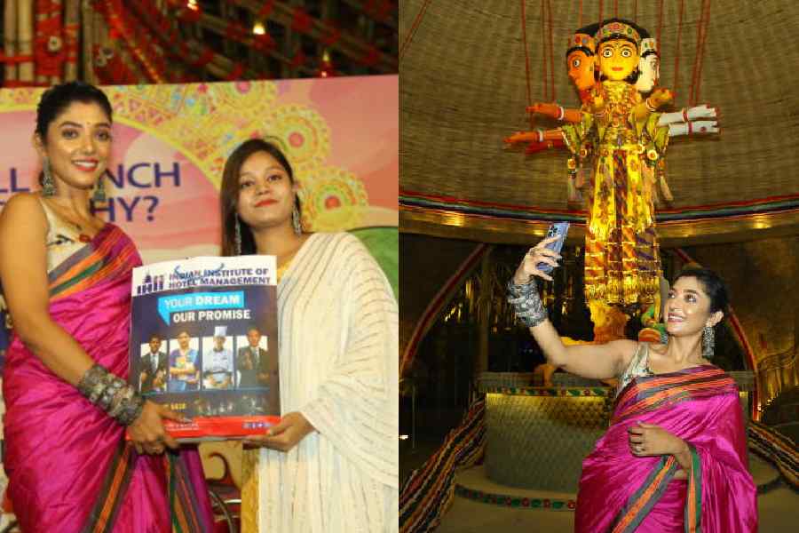 (l-r) Devlina receives a gift hamper from Manisha Hela of IIHM, Devlina clicks a selfie for her personal Puja album