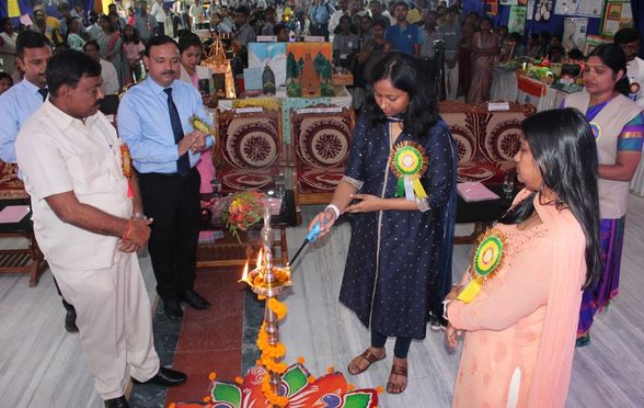 The exhibition was inaugurated by Ms Kiran Pasi, IAS, State Project Director, Jharkhand Education Project Council
