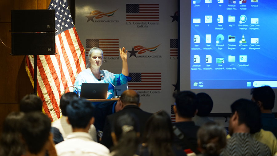 American Center Director, Elizabeth Lee welcomed the panelists and audience 